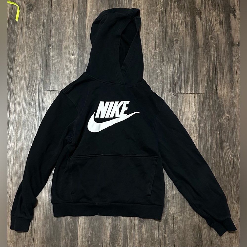 Nike Sportswear Club Fleece Size Large